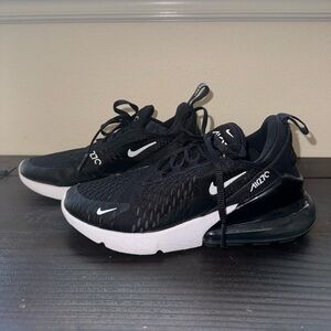 Nike Air Max 270